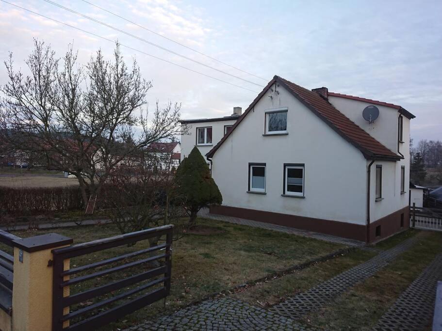 Auf Dem Land Und Doch Ganz Nah Apartman Krolpa Kültér fotó