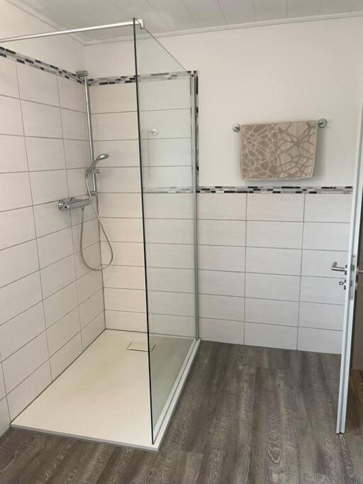 Auf Dem Land Und Doch Ganz Nah Apartman Krolpa Kültér fotó